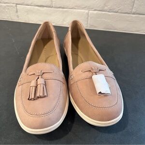 NEW Easy Spirit sz 9 Stingray blush leather tassel loafers